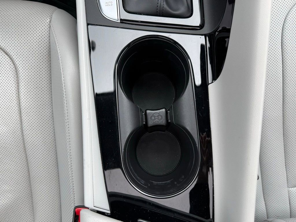 Used 2023 Hyundai Elantra Limited w/ Winter Weather Package image 28