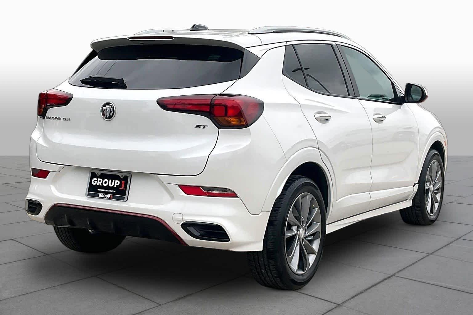 Used 2023 Buick Encore GX Select w/ Sport Touring Package FWD image 13