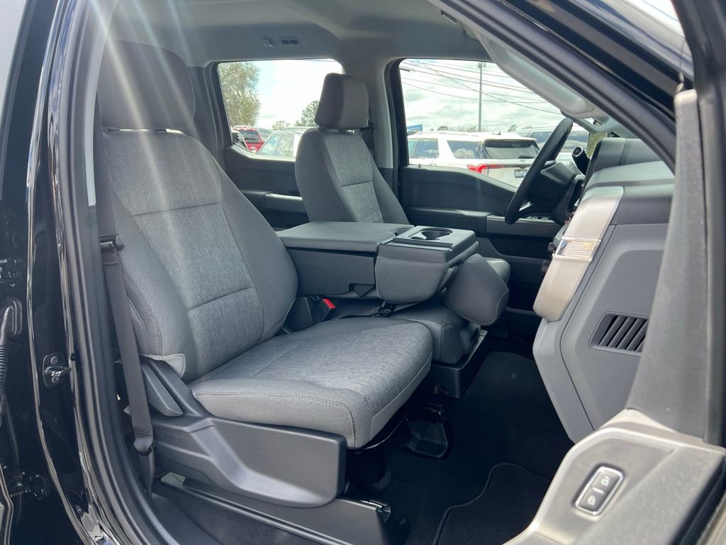 New 2026 Ford F250 XL w/ STX Appearance Package AWD/4WD image 19