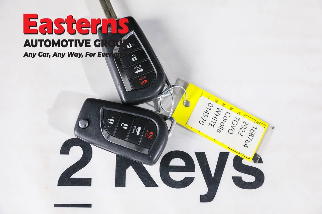 Used 2022 Toyota Corolla LE image 25