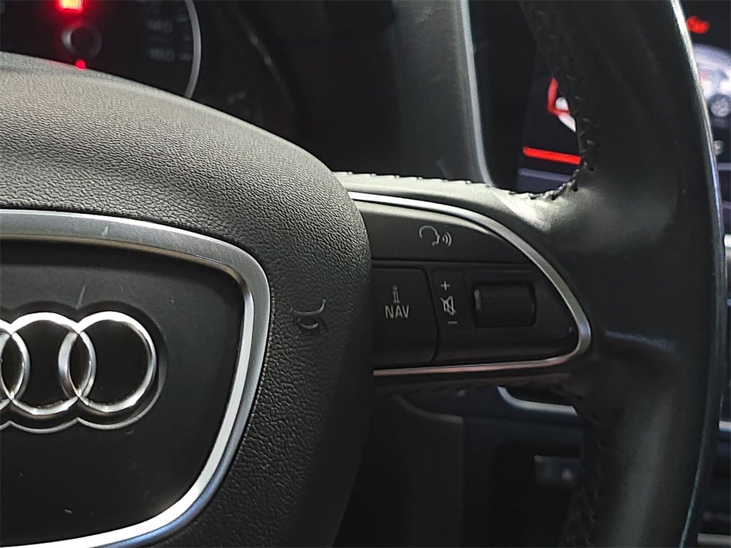 Used 2017 Audi Q5 2.0T Premium Plus w/ Technology Package image 18