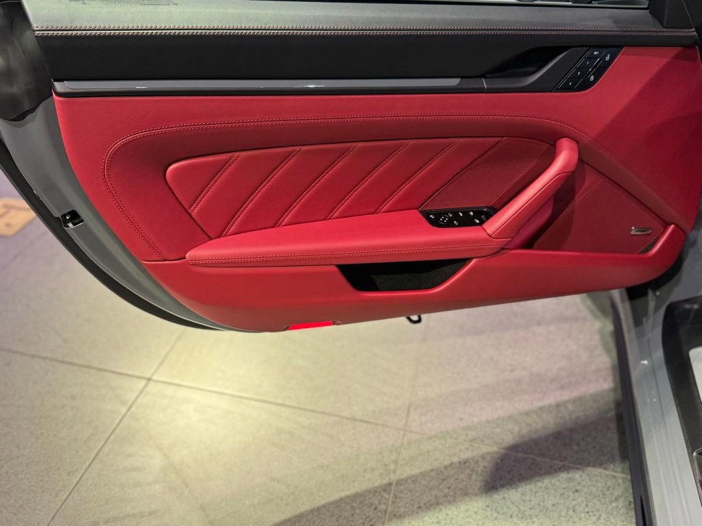 New 2026 Porsche 911 Carrera 4S image 8
