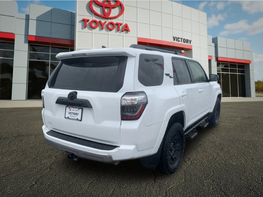 Used 2024 Toyota 4Runner TRD Off-Road Premium w/ Off Road Premium Plus Package AWD/4WD image 3