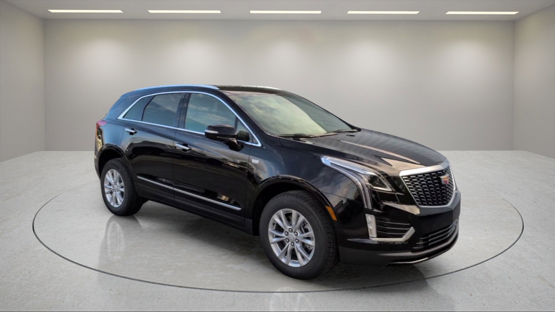 New 2025 Cadillac XT5 Luxury