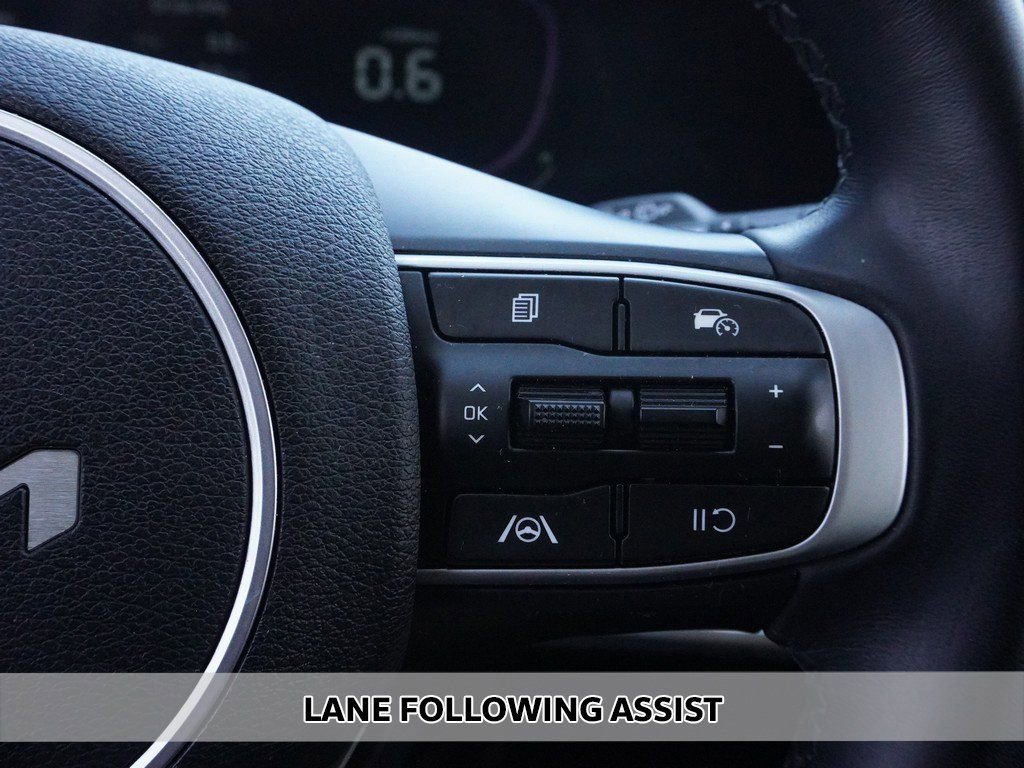 Used 2023 Kia Sportage EX image 4