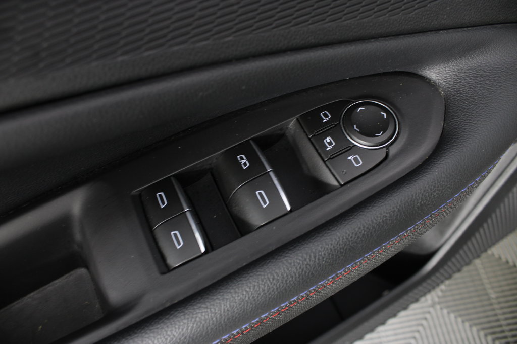 Used 2024 Chevrolet Blazer EV RS AWD/4WD image 18