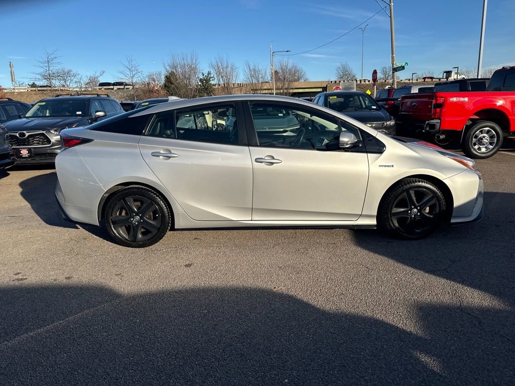 Used 2017 Toyota Prius Three Touring image 8