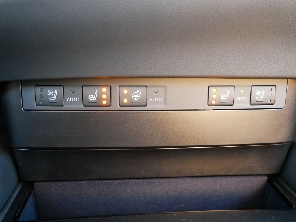 Certified 2025 Lexus ES 350 w/ Premium Package image 23