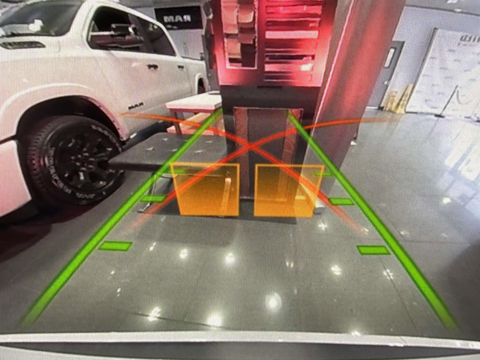 Used 2022 BMW X5 xDrive40i w/ Climate Comfort Package image 24