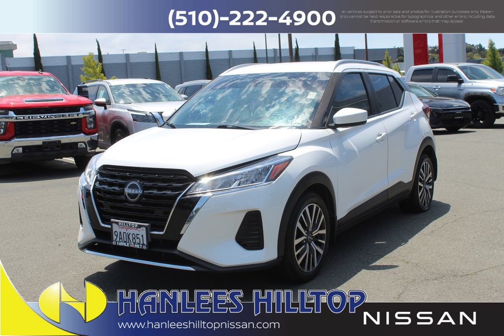Used 2022 Nissan Kicks SV FWD image 3