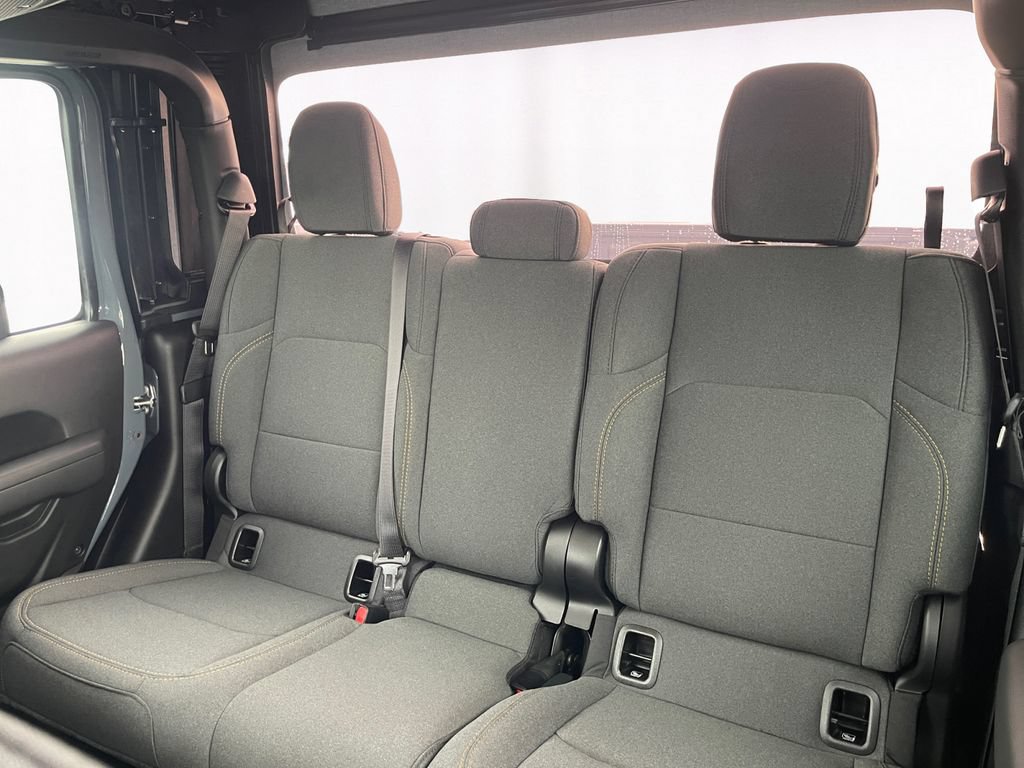 New 2026 Jeep Gladiator Sport AWD/4WD image 13