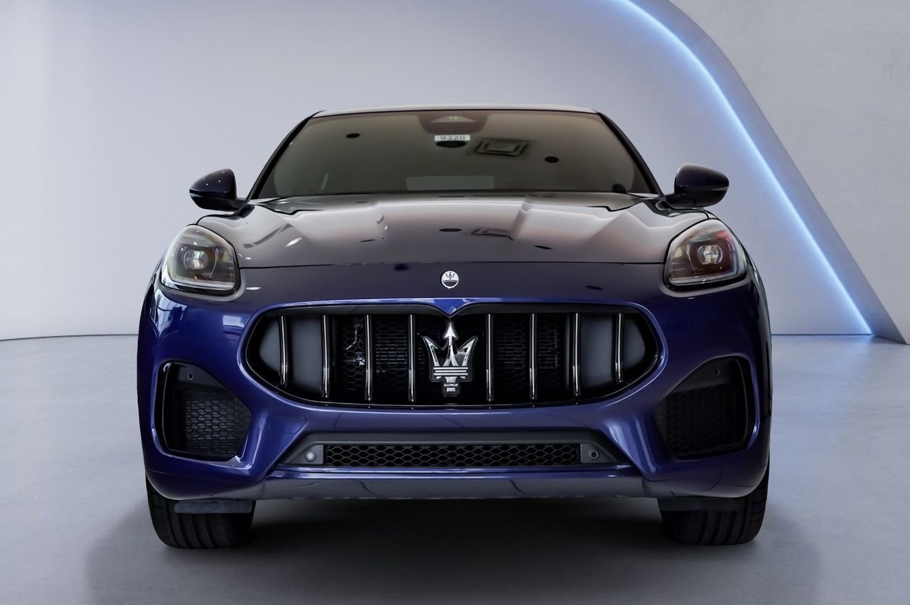 New 2025 Maserati Grecale GT image 4