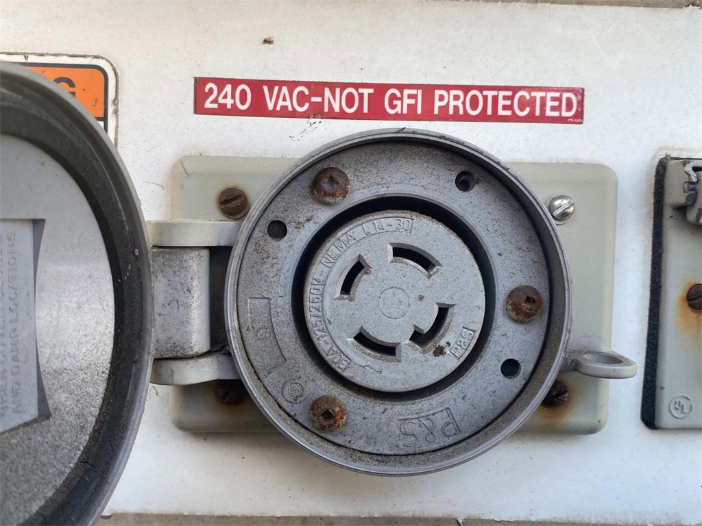 Used 2008 Ford F350 XL image 34