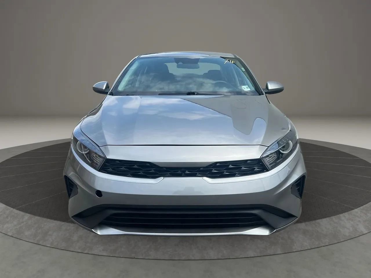 Used 2023 Kia Forte LXS image 2