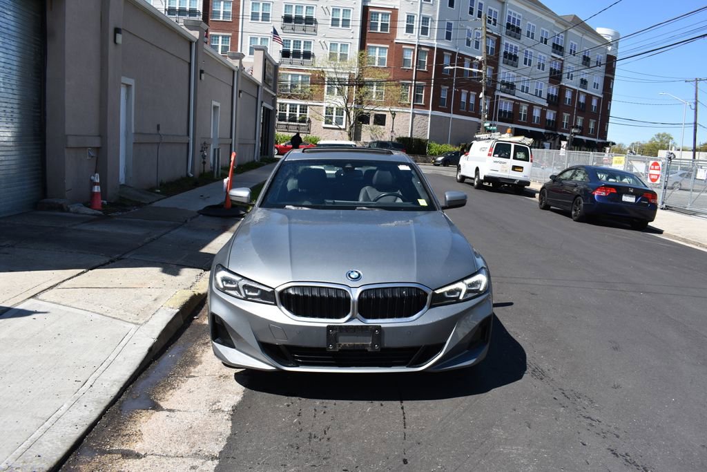 Used 2024 BMW 330e RWD image 2