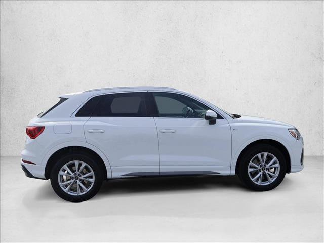Certified 2025 Audi Q3 2.0T Premium w/ Convenience Package image 4