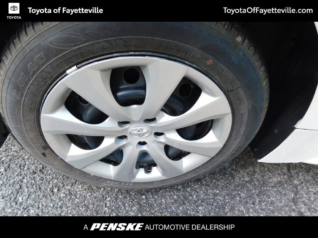 Used 2026 Toyota Corolla LE FWD image 7
