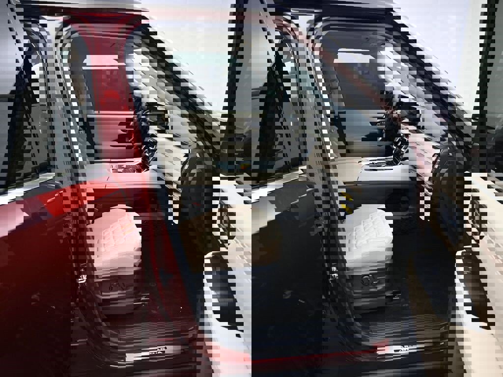 New 2025 Nissan Armada Platinum w/ Convenience Package image 28