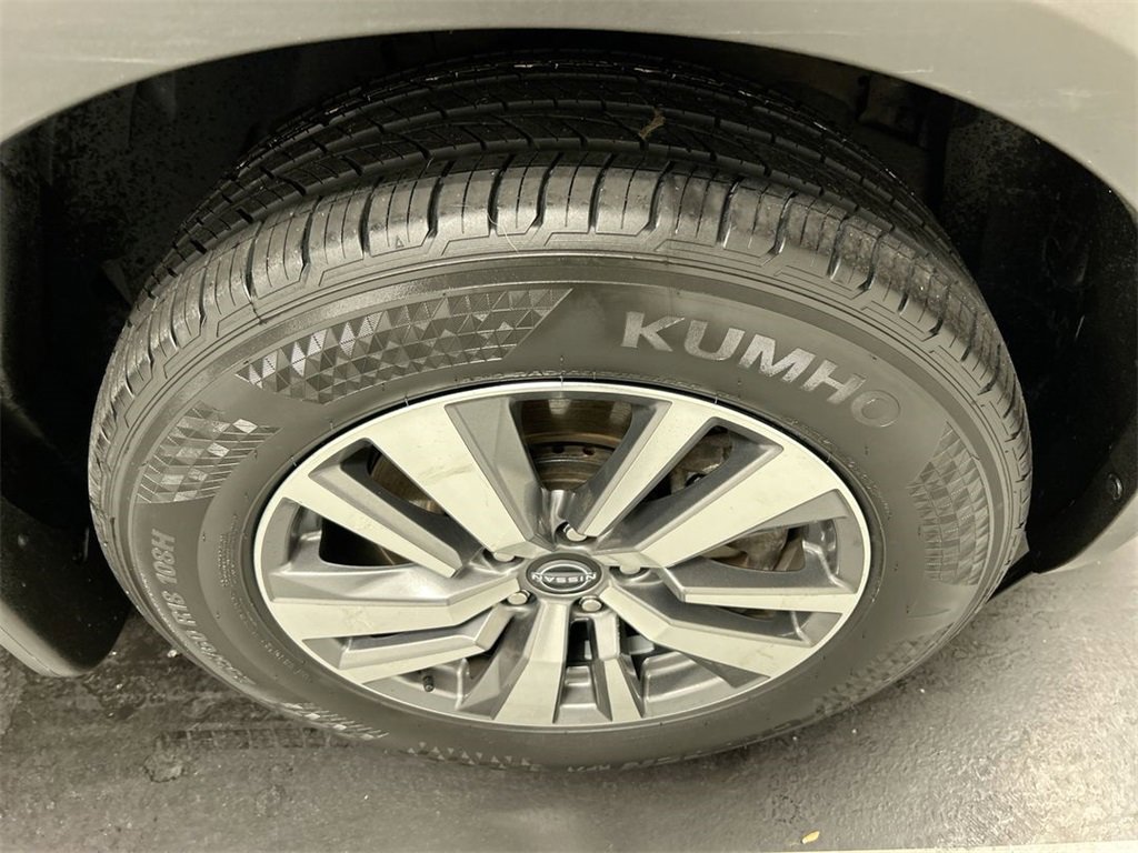 Used 2023 Nissan Pathfinder SL image 11