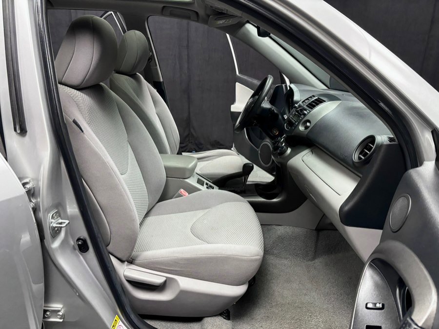 Used 2011 Toyota RAV4 4WD w/ Upgrade Value Pkg image 27