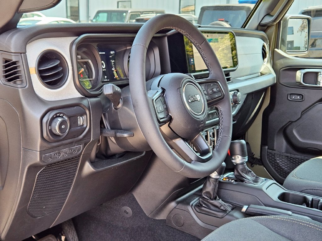 Used 2026 Jeep Wrangler Unlimited Sport AWD/4WD image 19