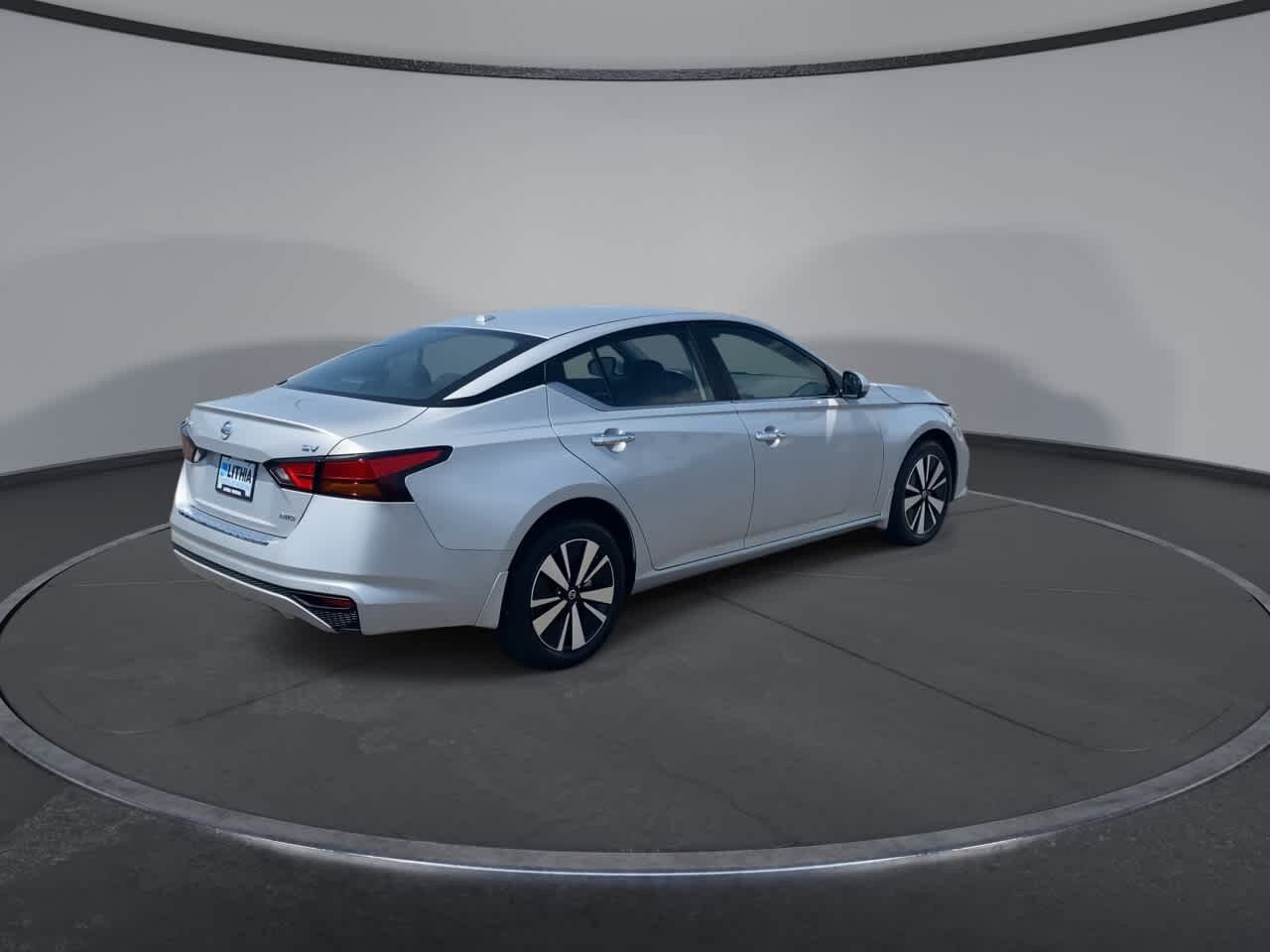 Used 2022 Nissan Altima 2.5 SV AWD/4WD image 9