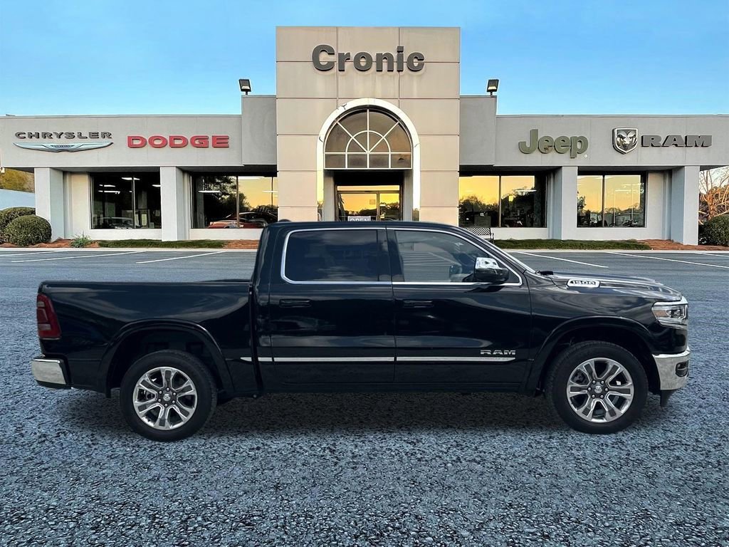 Used 2024 RAM 1500 Limited AWD/4WD image 2