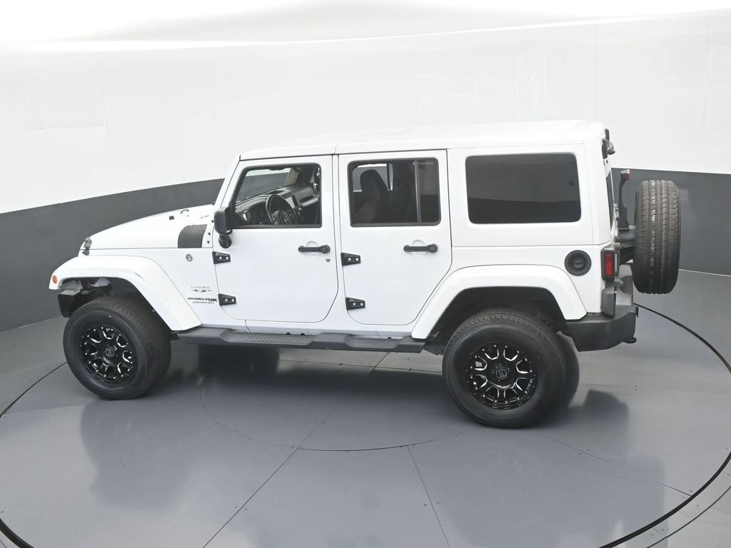 Used 2018 Jeep Wrangler Unlimited Sahara w/ Connectivity Group image 46