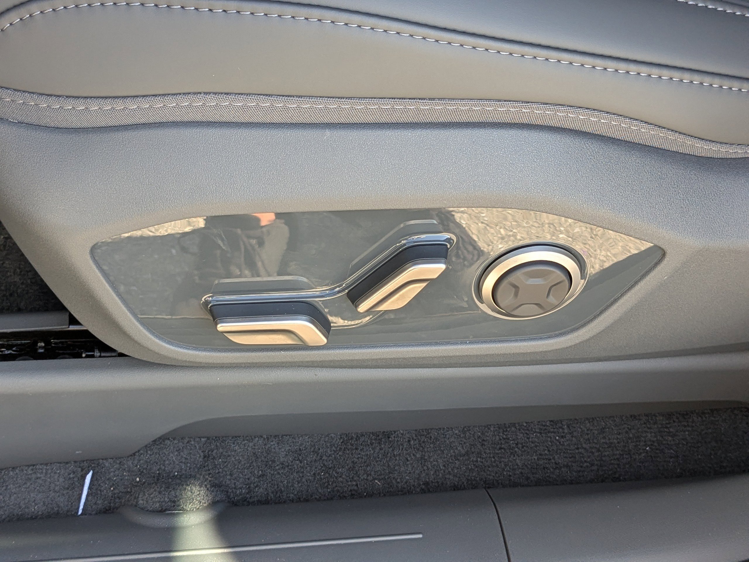 New 2026 Kia EV9 Wind image 24