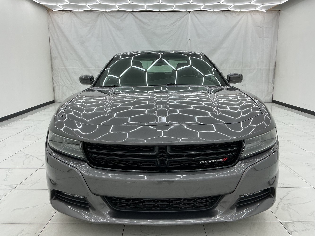 Used 2020 Dodge Charger SXT w/ Leather Interior Group RWD image 5
