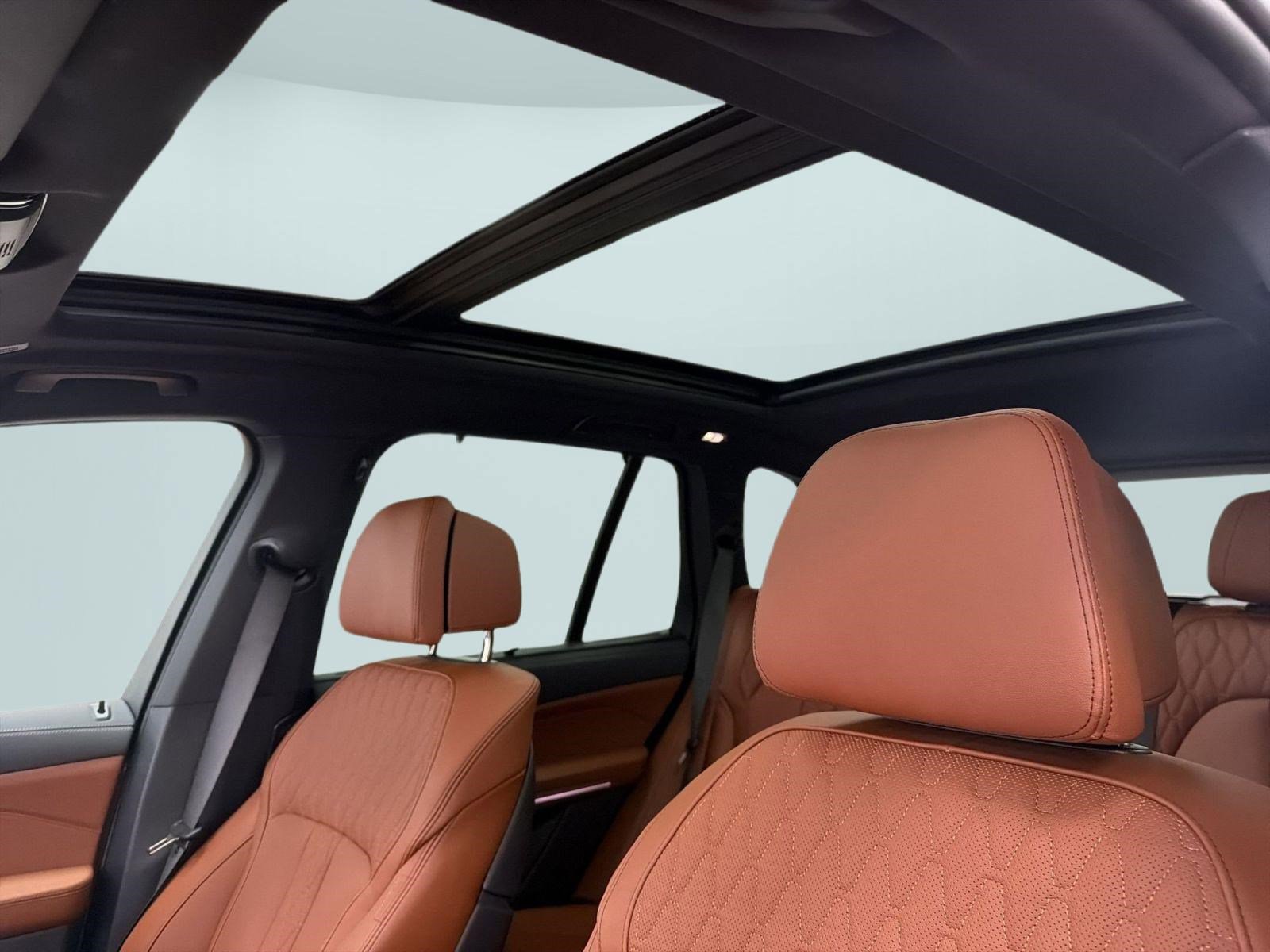 New 2026 BMW X5 M60i image 13