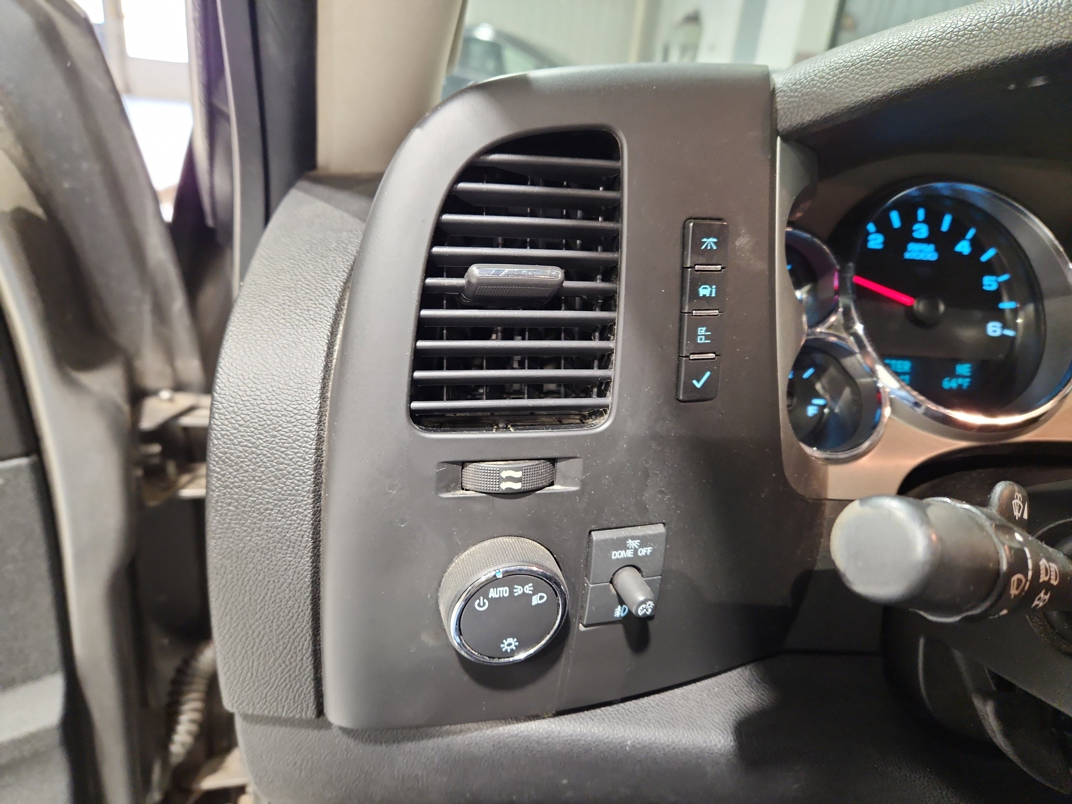 Used 2012 Chevrolet Silverado 1500 LT w/ All-Star Edition image 12