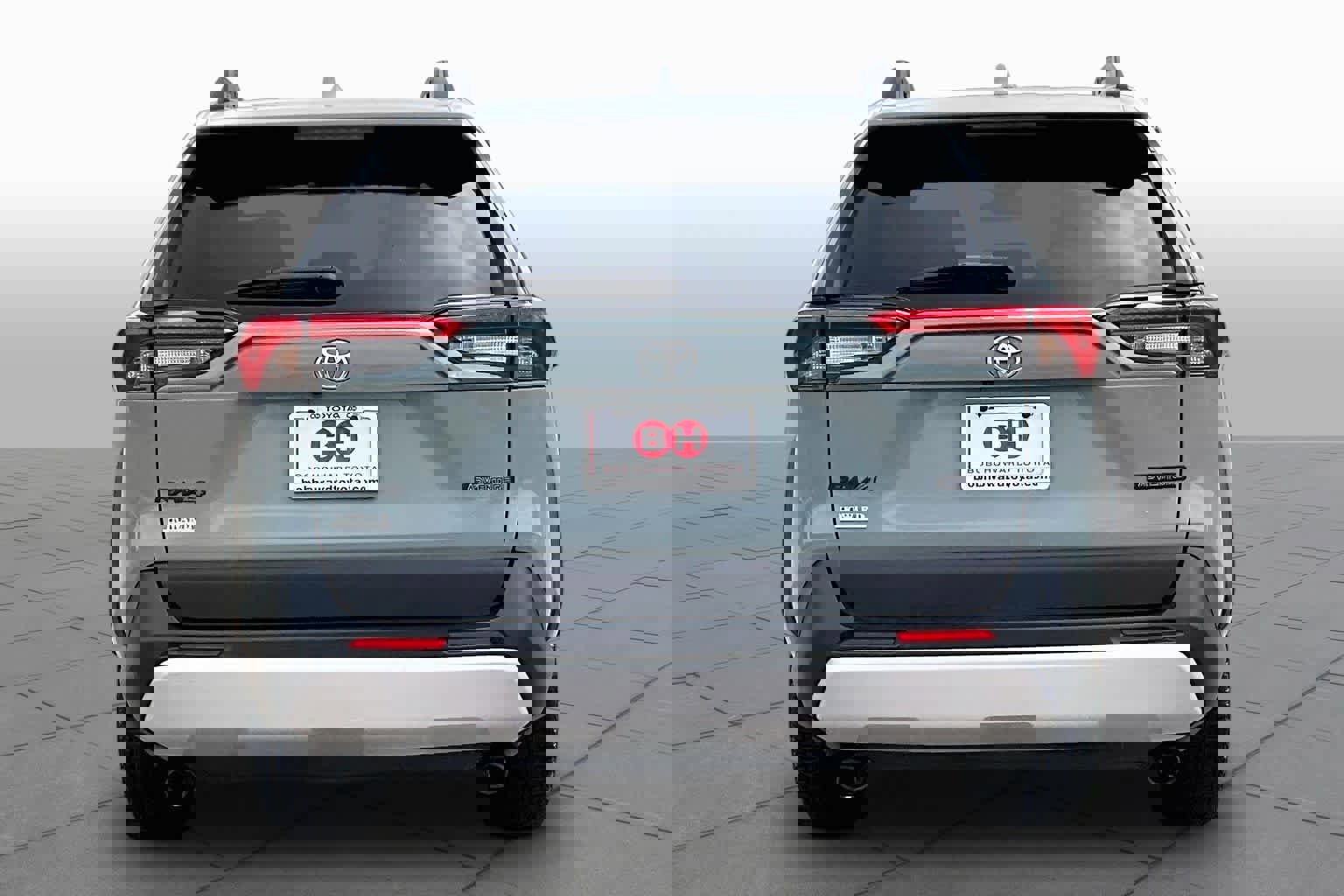 Used 2022 Toyota RAV4 Adventure w/ Convenience Package image 5