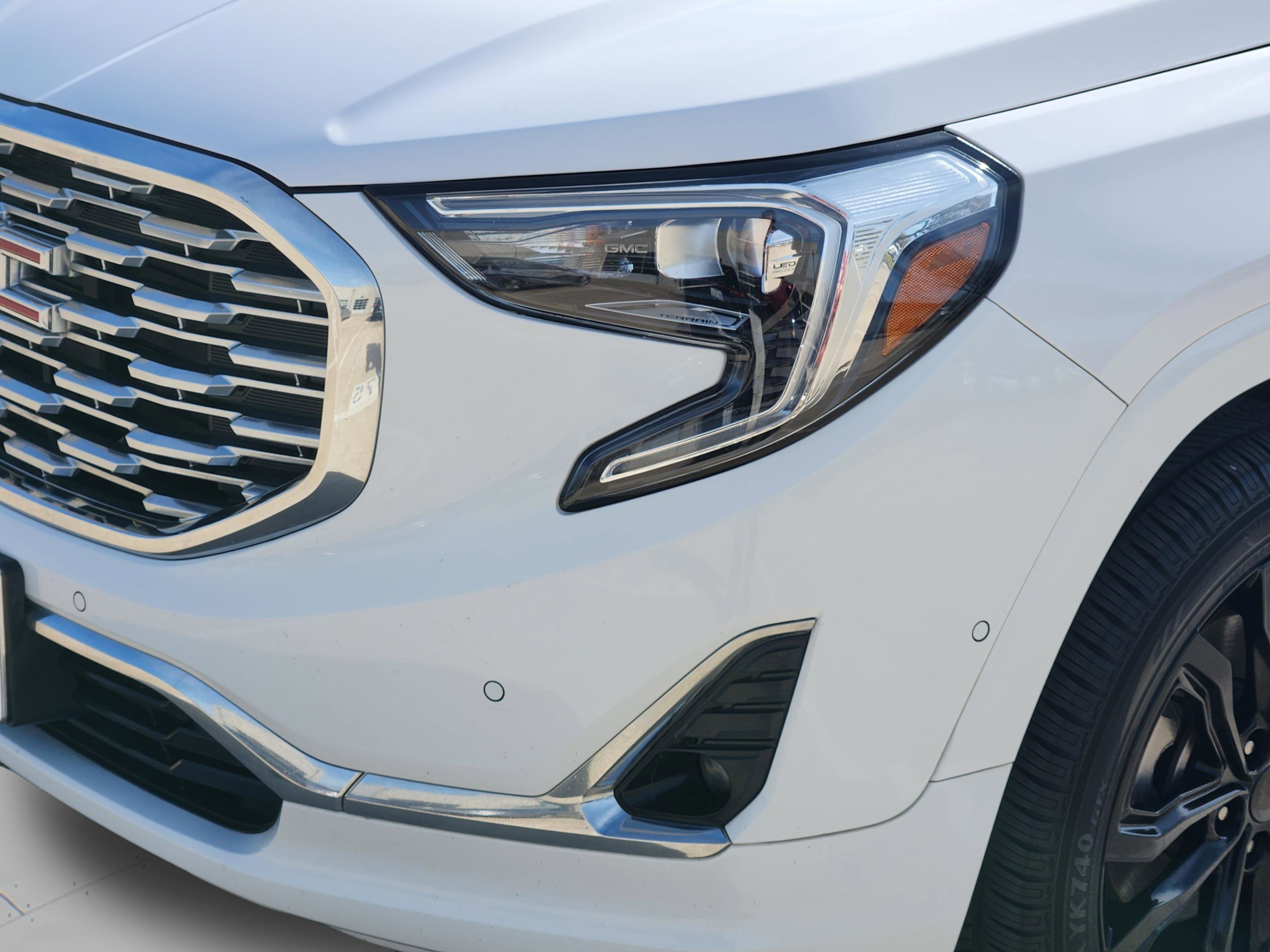 Used 2018 GMC Terrain Denali w/ Advanced Safety Package AWD/4WD image 6