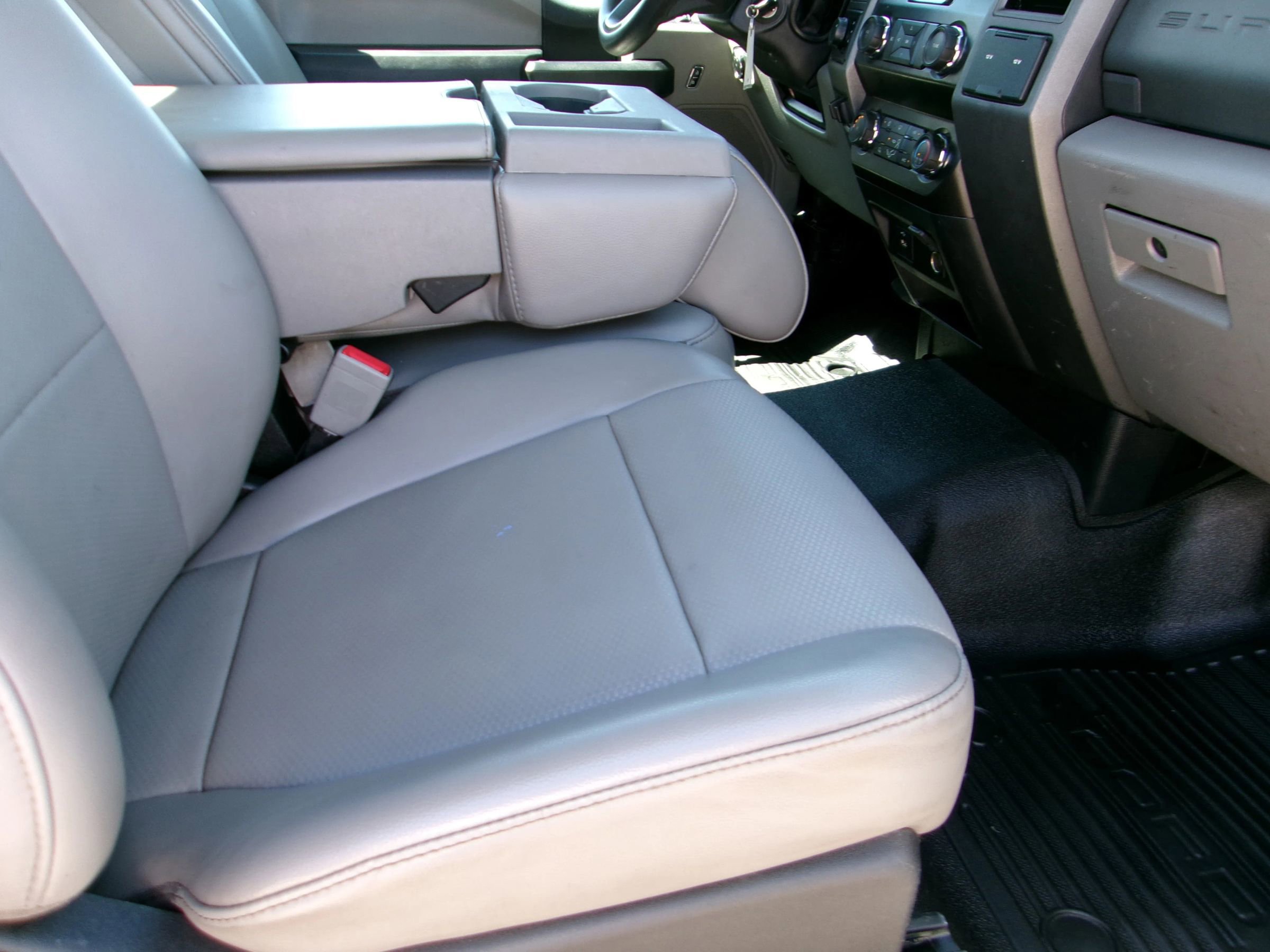 Used 2019 Ford F250 XL w/ XL Value Package image 8