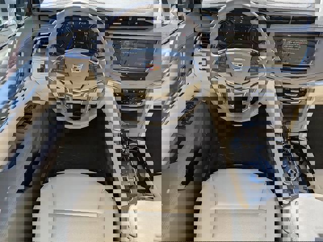 New 2026 Cadillac XT5 Premium Luxury w/ LPO, Floor Liner Package image 17