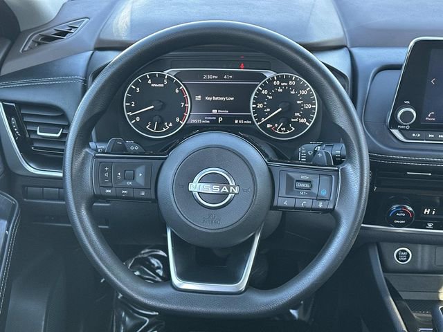 Used 2023 Nissan Rogue SV image 17