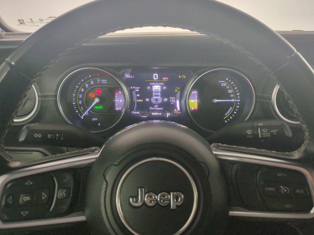 Used 2022 Jeep Wrangler Unlimited Sahara image 31