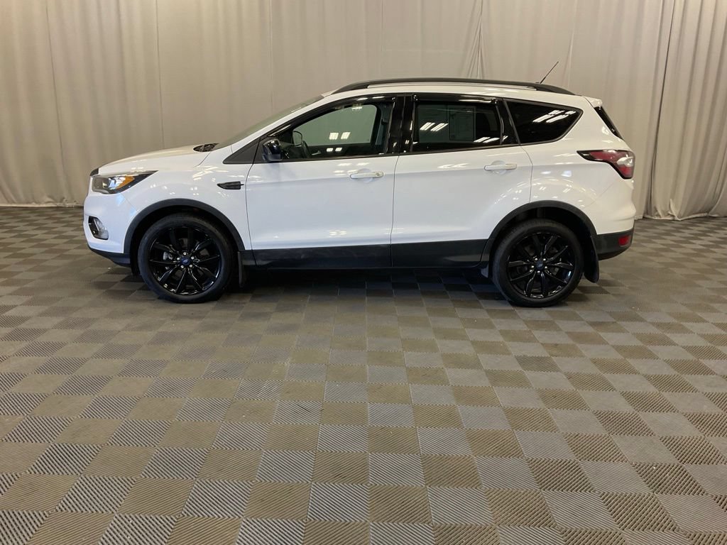 Used 2018 Ford Escape SE w/ SE Sport Appearance Package AWD/4WD image 8