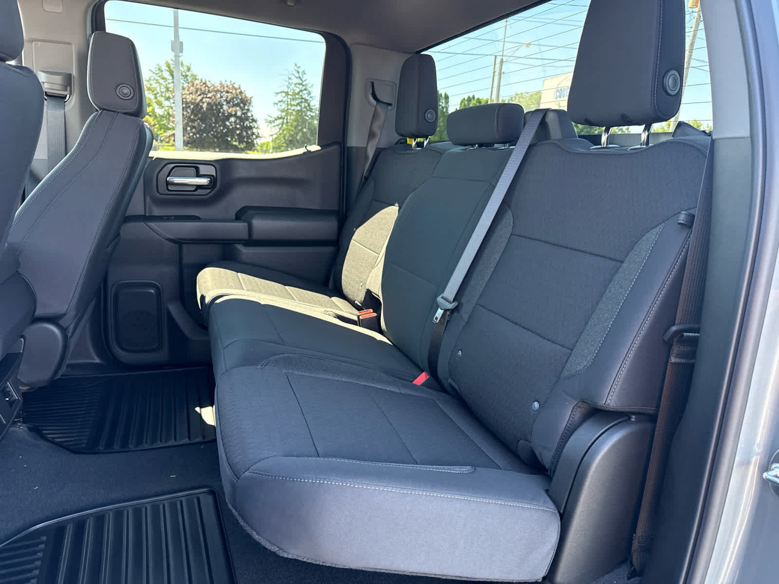 New 2026 Chevrolet Silverado 1500 Custom Trail Boss w/ Turbomax Blackout Package AWD/4WD image 24