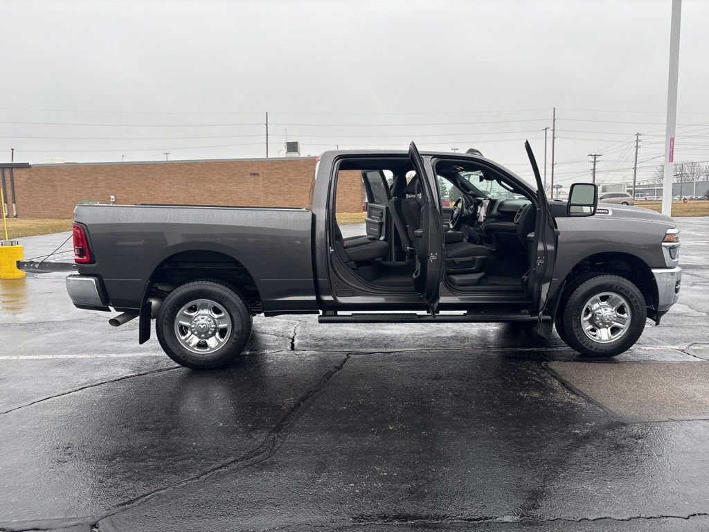 Used 2025 RAM 3500 Tradesman image 18