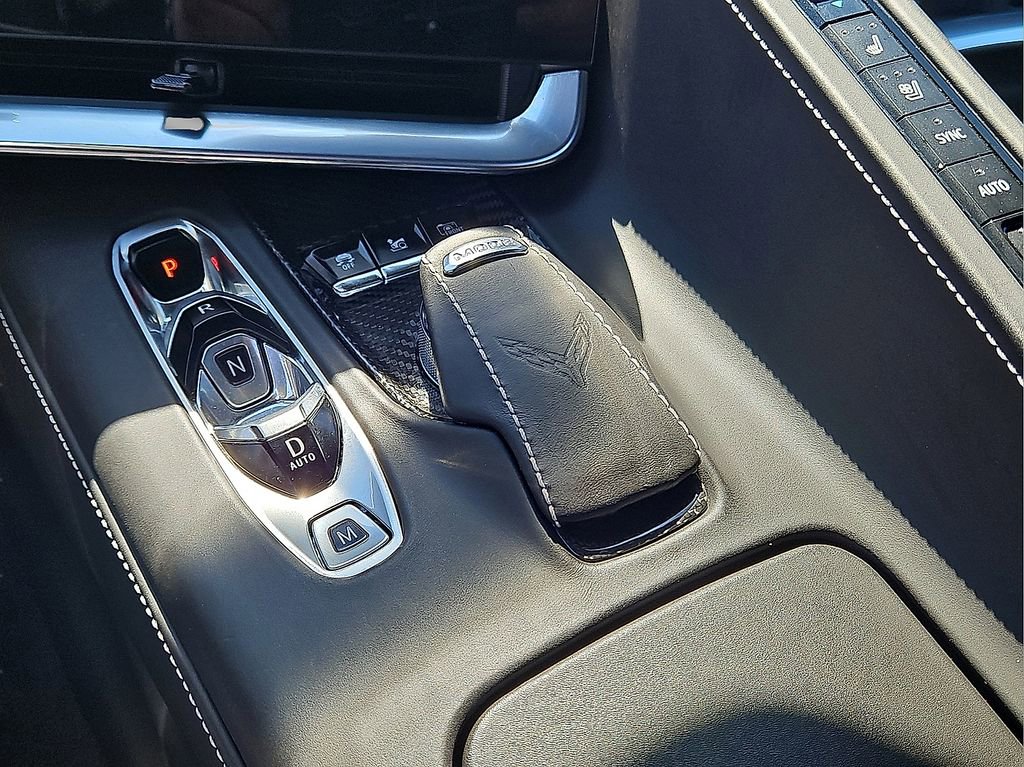 Used 2022 Chevrolet Corvette Stingray Premium Conv w/ Z51 Performance Package RWD image 25