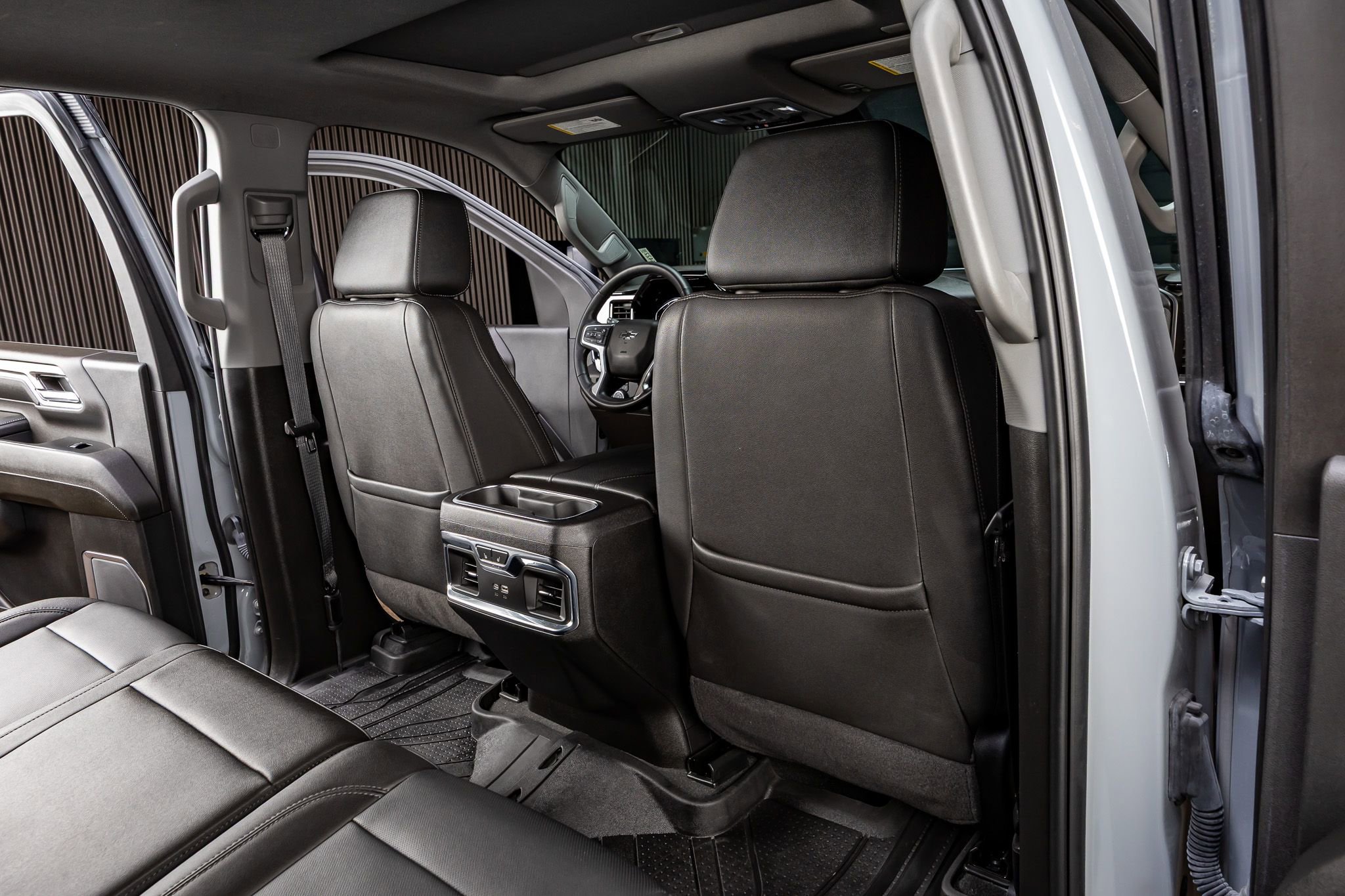 Used 2024 Chevrolet Silverado 2500 LTZ w/ LTZ Plus Package image 32