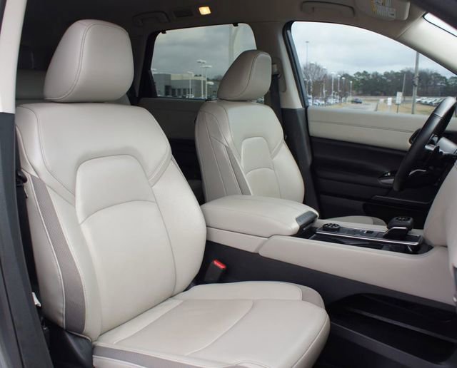 Used 2024 Nissan Pathfinder SL image 8