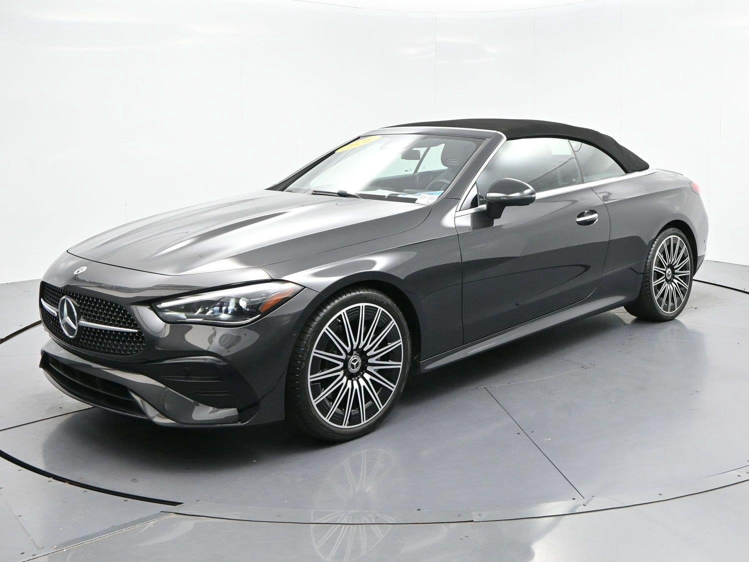 Used 2026 Mercedes-Benz CLE 300 4MATIC Cabriolet image 3