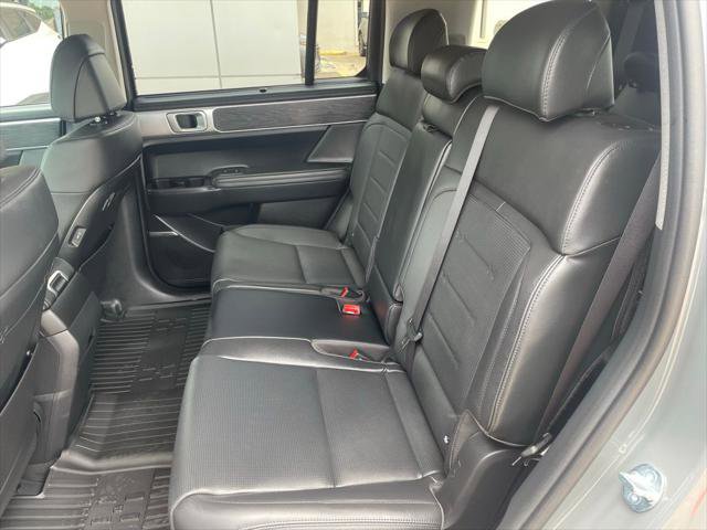 Used 2025 Hyundai Santa Fe Limited image 12