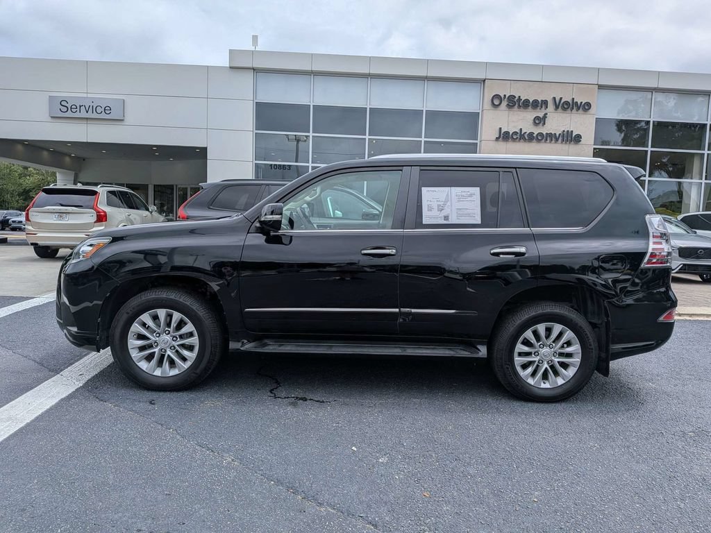 Used 2017 Lexus GX 460 Premium w/ Premium Package AWD/4WD image 3