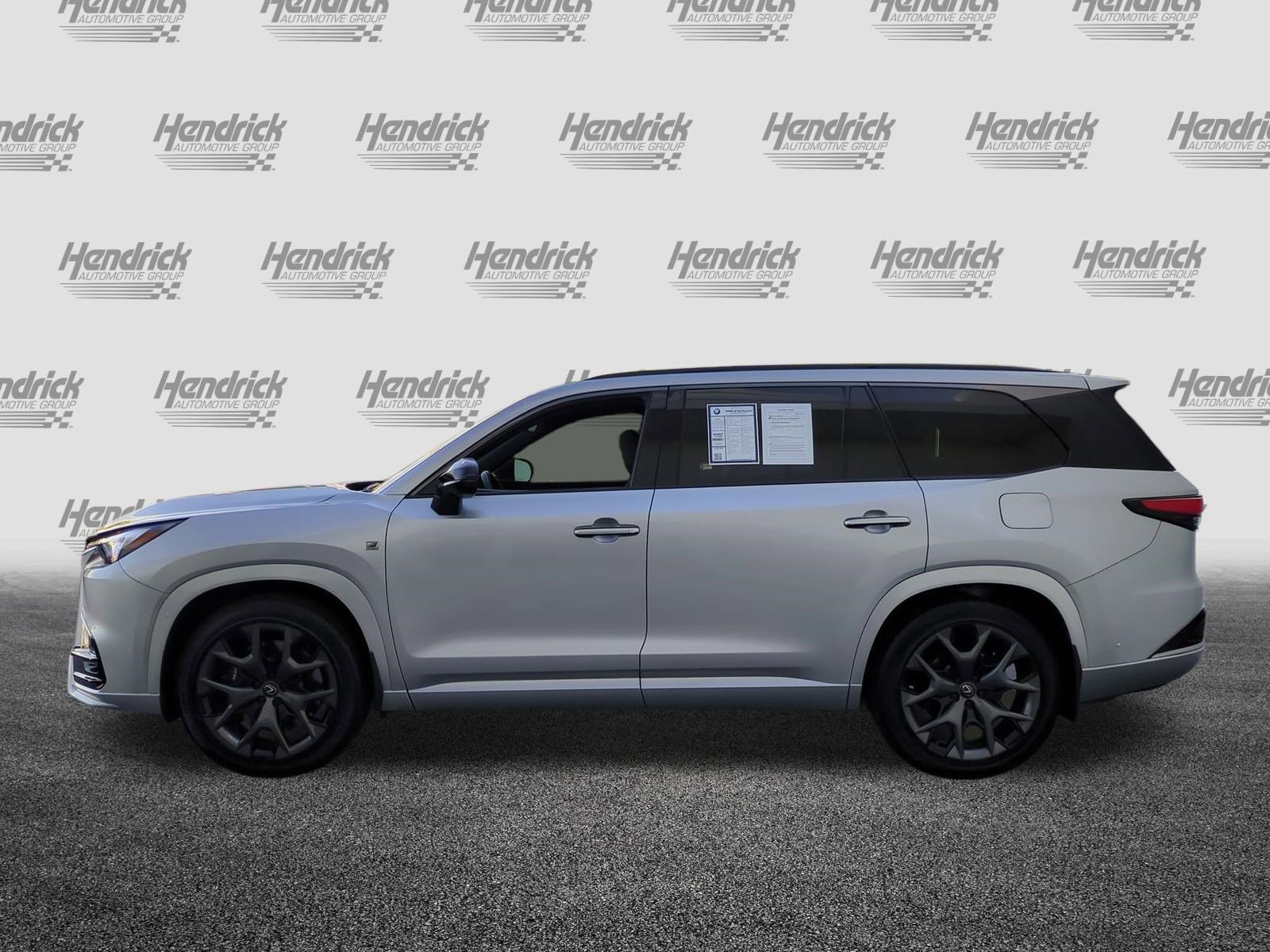 Used 2025 Lexus TX 500h AWD w/ Technology Package image 7