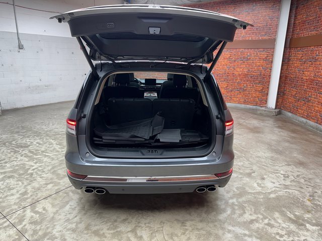 Used 2024 Lincoln Aviator Reserve w/ Equipment Group 201A image 26