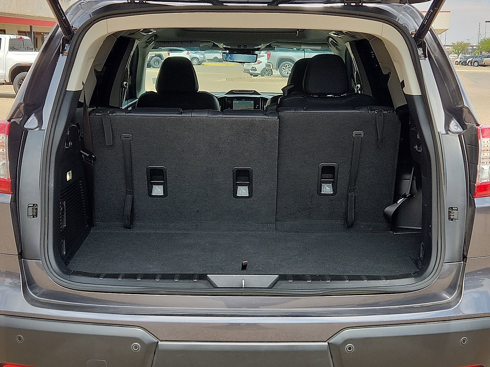 Used 2025 Subaru Ascent Bronze Edition image 10